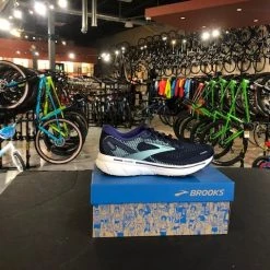 100% Womens Ghost 14 Peacoat/Yucca/Navy WIDE | Running