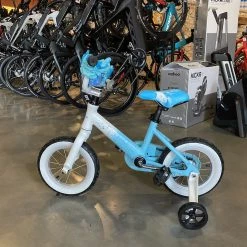 Batch Bicycles The Disney Frozen Kid's Bicycle 12" | 12" Kids Bikes -Playtri - Middleton Sales 2022 A 6hJpFAGMTe9EVVXFCD5QypY