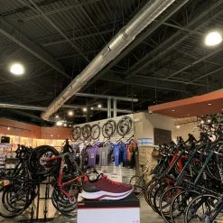 Menâ€™s Saucony Endorphin Shift Brick Red | Running