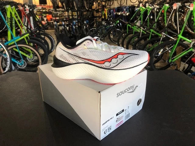 Men's Saucony Endorphin Pro 3 2022 | Running 3 Men's Saucony Endorphin Pro 3 2022 | Running