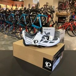 Pearl Izumi Women's Tri Fly Select V6 | Triathlon & Time Trial Bike