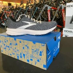 Womenâ€™s Brooks Launch 7 Grey/Pink | Running