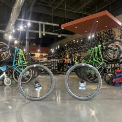 Reynolds AR58 Disc Carbon Clincher Tubeless Shimano Wheelset | Wheel Sets