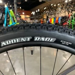 BMC Blast 27.5 Anthracite White White | Hardtail -Playtri - Middleton Sales 2022 lobJWGxaTAeVj4luMXqNibPHg