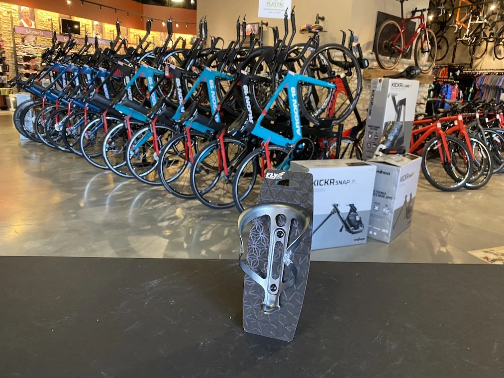 Supacaz Fly Cage Ano | Bottle Cages 3 Supacaz Fly Cage Ano | Bottle Cages