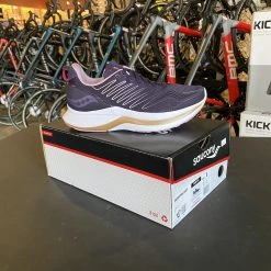 Womenâ€™s Saucony Endorphin Shift Dusk/Gold | Running