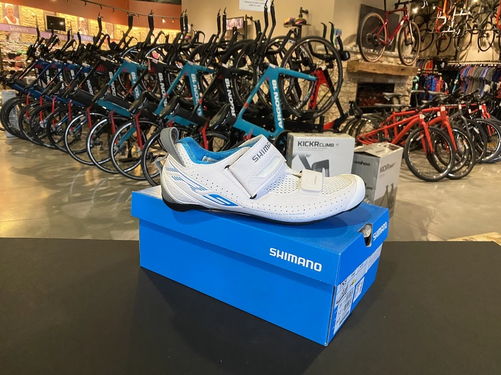 Shimano TR9 Women's Triathlon Shoe White | Triathlon & Time Trial Bike 3 Shimano TR9 Women's Triathlon Shoe White | Triathlon & Time Trial Bike