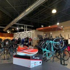 Men's Saucony Endorphin Pro 2 Scarlet/Black | Running