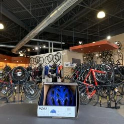 Kali Chakra Solo Gloss Blue | Commuting Helmets